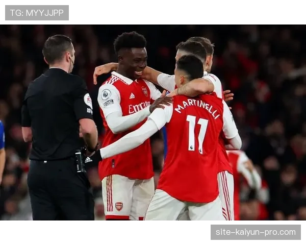 奥利塞与萨卡右边锋进攻效率及战术适配性差异解析